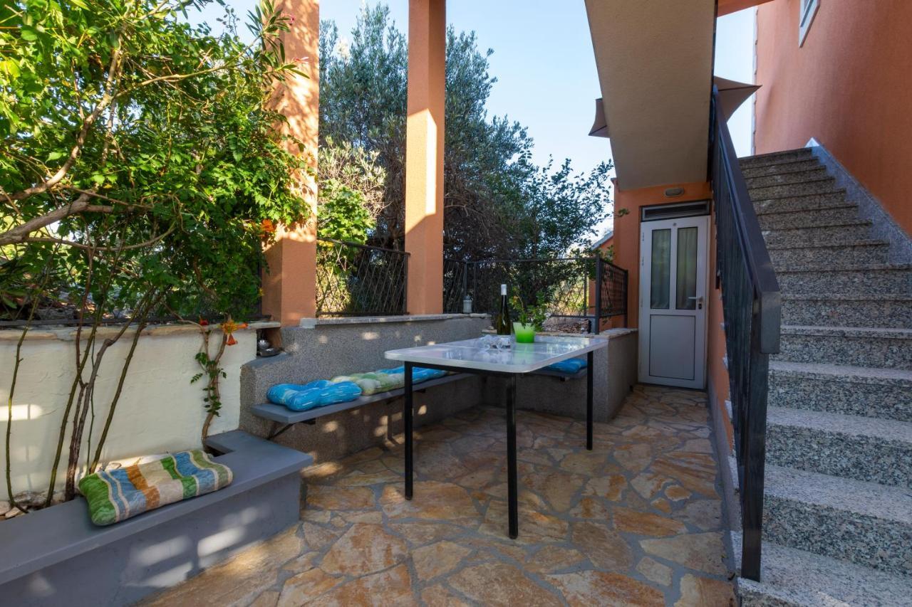 Villa Spark With Heated Pool In Rogoznica Zecevo Ngoại thất bức ảnh