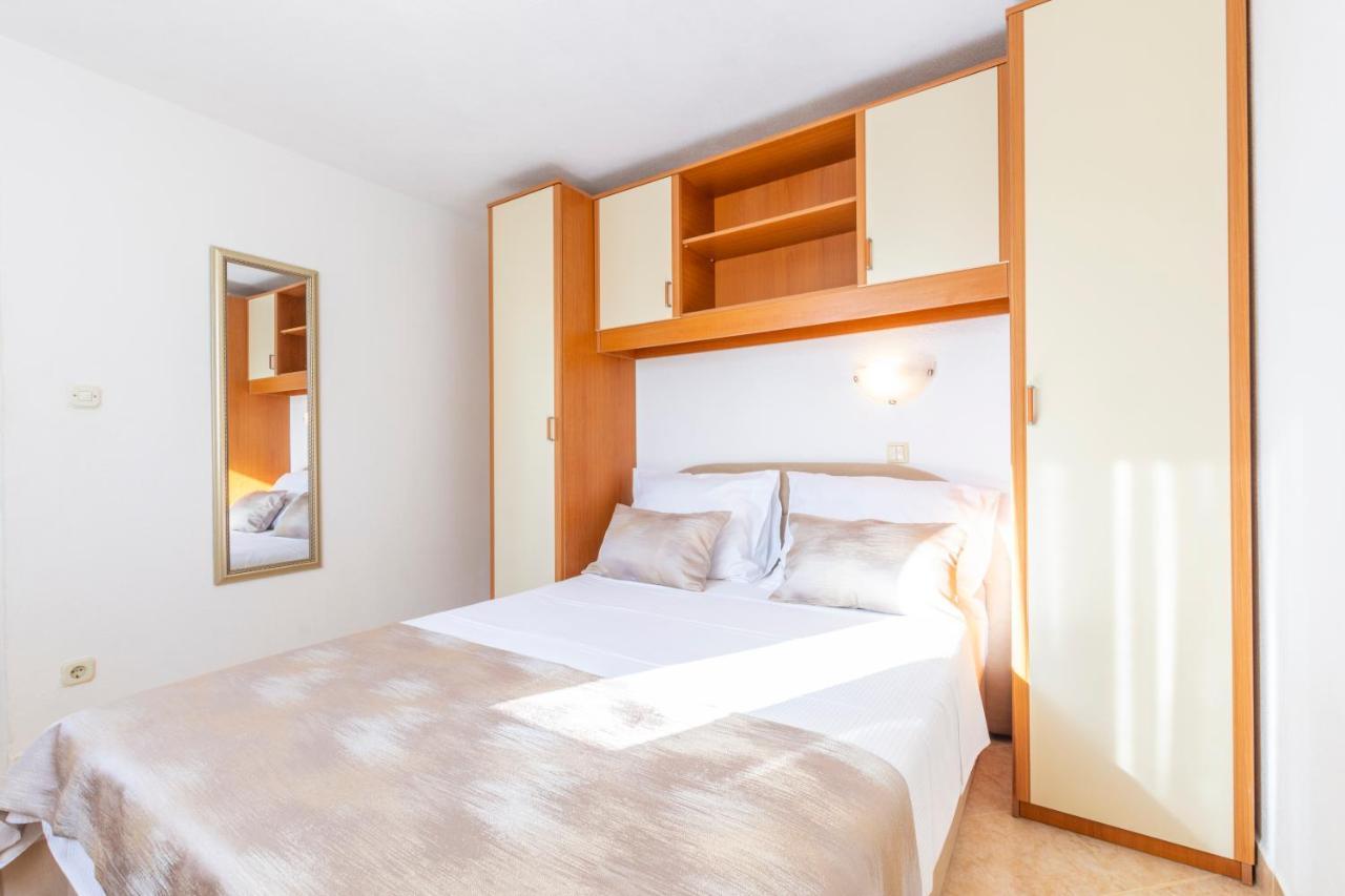Villa Spark With Heated Pool In Rogoznica Zecevo Ngoại thất bức ảnh