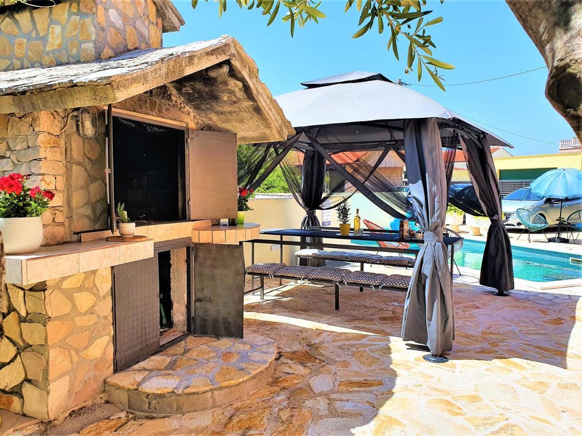 Villa Spark With Heated Pool In Rogoznica Zecevo Ngoại thất bức ảnh